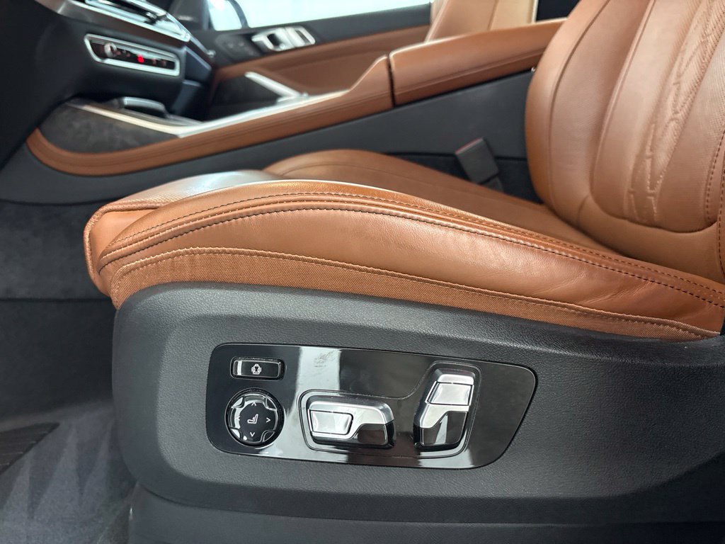 Certified 2024 BMW X7 M60i w/ Executive Package AWD/4WD image 28