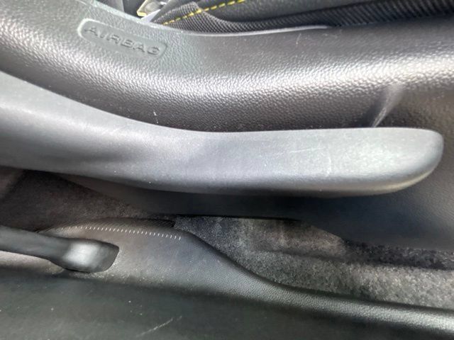 Used 2025 Chevrolet Trax LT FWD image 11