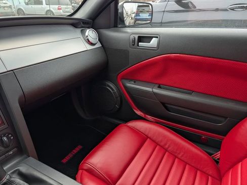 Used 2005 Ford Mustang GT image 19