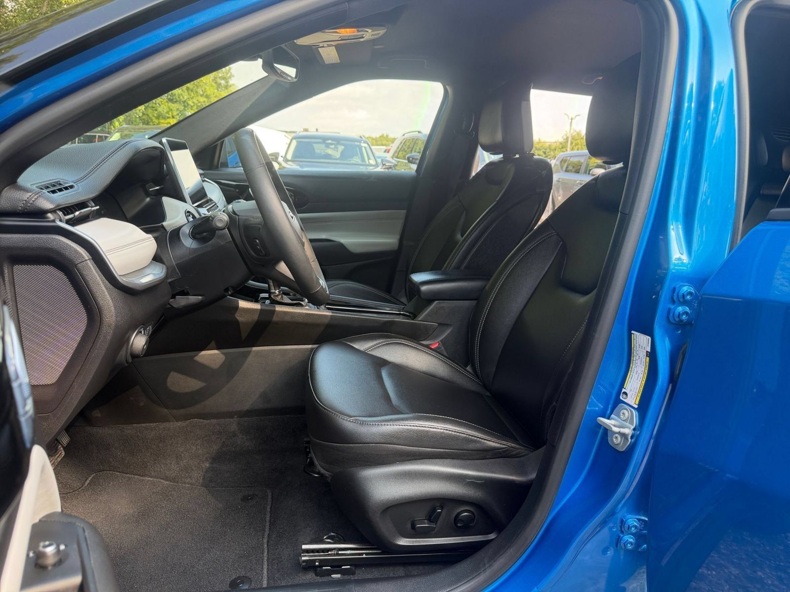 Used 2025 Jeep Compass Limited AWD/4WD image 26