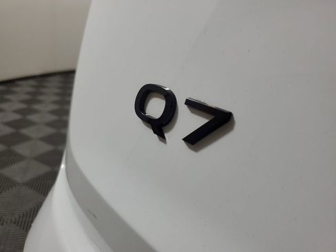 Used 2025 Audi Q7 3.0T Premium AWD/4WD image 7
