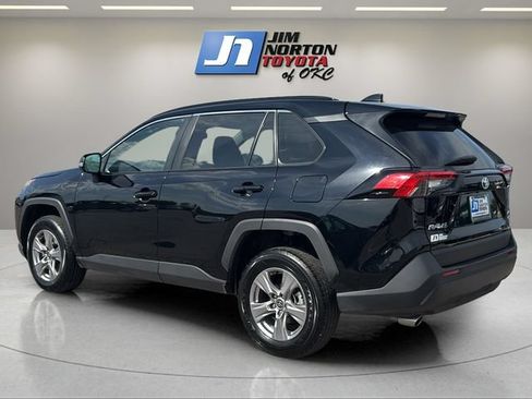 Used 2025 Toyota RAV4 XLE AWD/4WD image 7