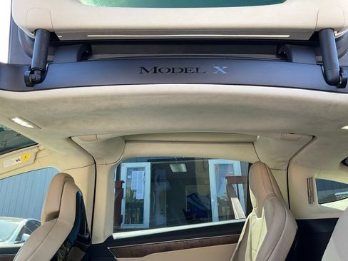 Used 2016 Tesla Model X 75D AWD/4WD image 37