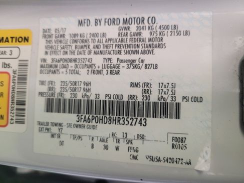 Used 2017 Ford Fusion SE image 33