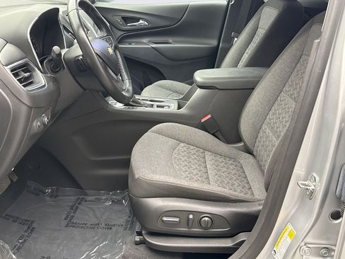 Used 2022 Chevrolet Equinox LT AWD/4WD image 11