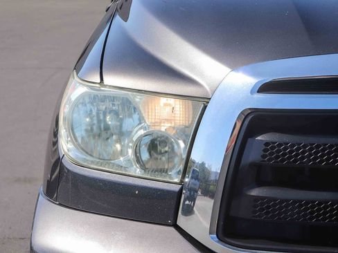 Used 2013 Toyota Tundra 2WD CrewMax w/ Tow Pkg image 11