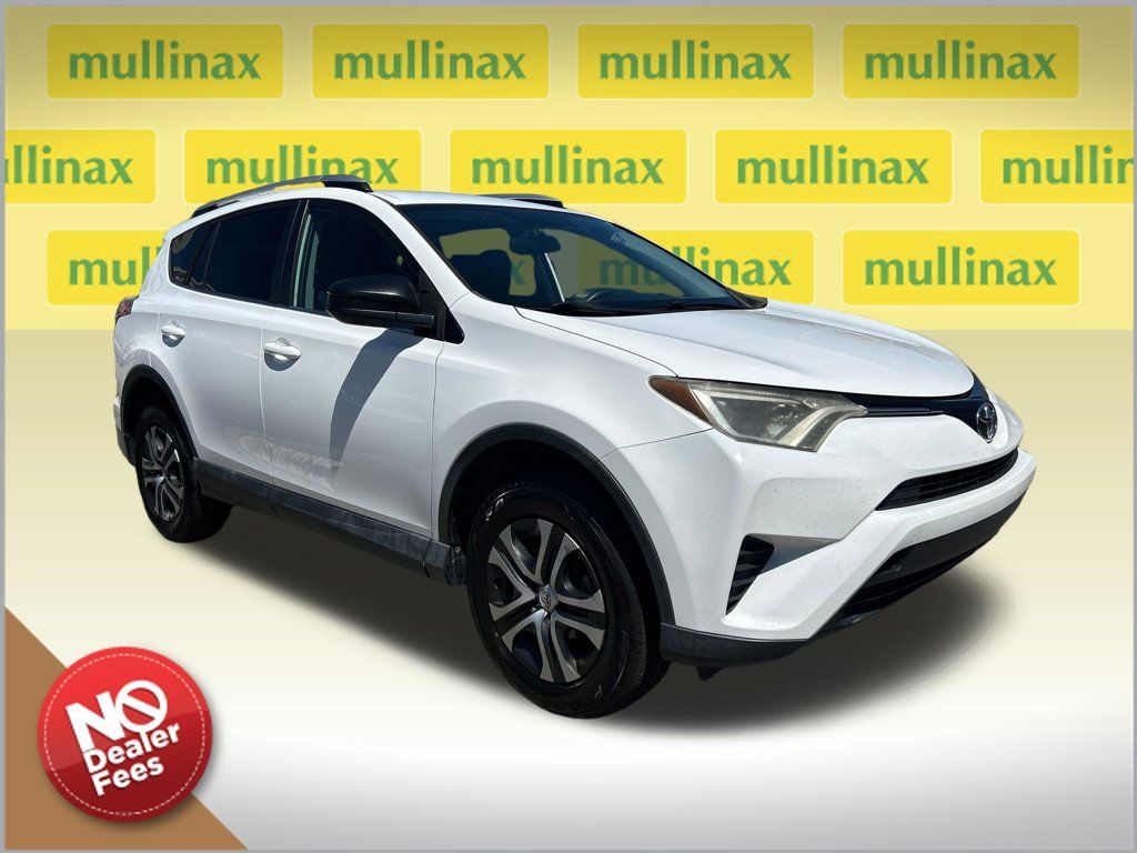 Used 2016 Toyota RAV4 LE FWD image 1
