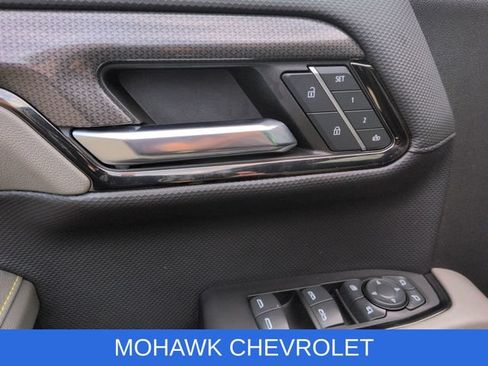 Used 2024 Chevrolet Silverado 1500 ZR2 AWD/4WD image 24