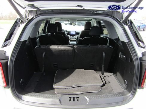 Certified 2023 Ford Explorer XLT w/ Equipment Group 202A AWD/4WD image 27
