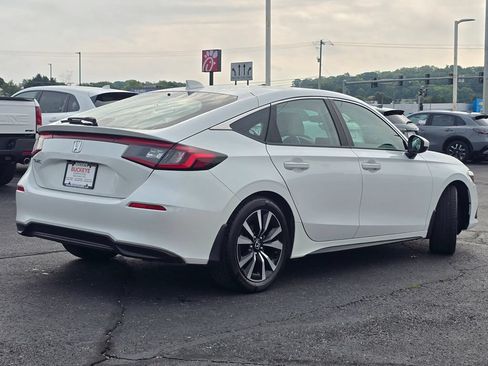 Used 2024 Honda Civic EX-L image 8