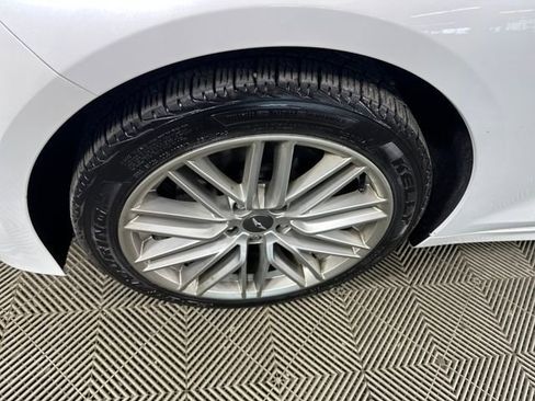 Used 2020 Genesis G70 2.0T AWD/4WD image 10