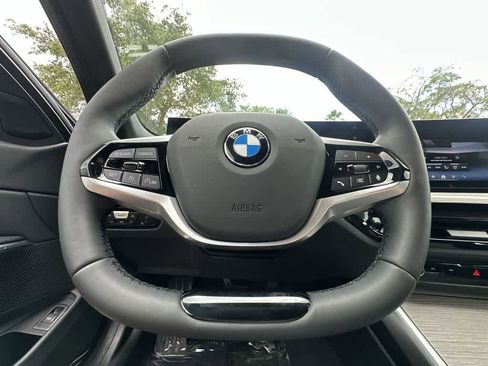 Used 2025 BMW 330i Sedan RWD image 15