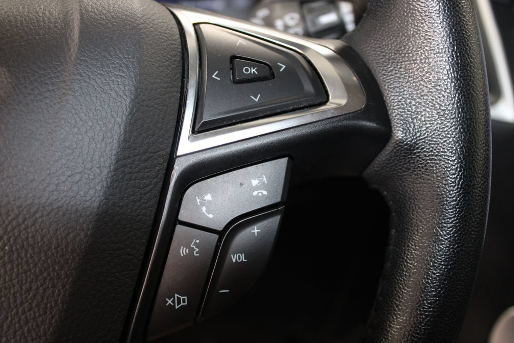 Used 2024 Ford Edge SEL AWD/4WD image 35
