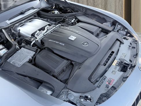 Used 2018 Mercedes-Benz AMG GT C image 16