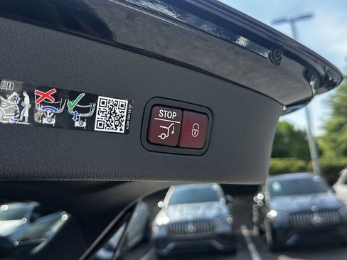 Certified 2025 Mercedes-Benz GLC 300 4MATIC image 22