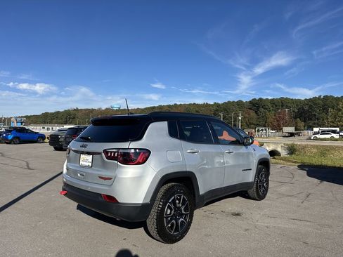 New 2026 Jeep Compass Trailhawk image 3