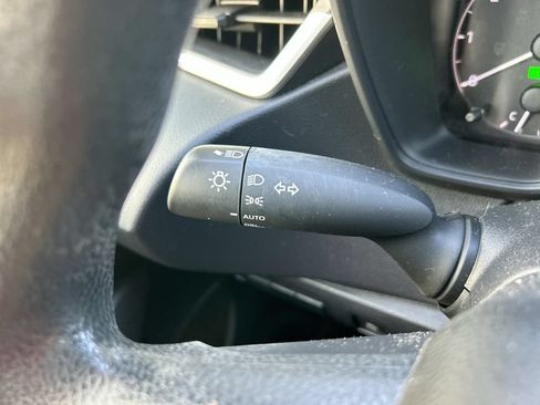 Used 2023 Toyota Corolla LE FWD image 19