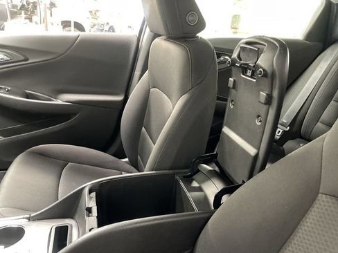 Used 2018 Chevrolet Malibu LT FWD image 21