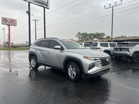 Used 2023 Hyundai Tucson SEL AWD/4WD image 2