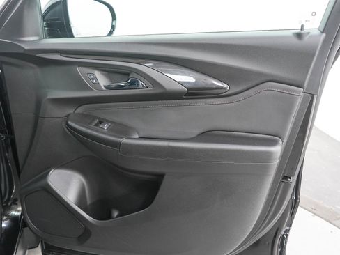 Used 2022 Chevrolet TrailBlazer RS FWD image 11