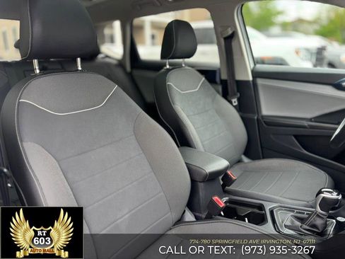 Used 2024 Volkswagen Taos SE FWD image 13