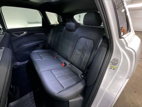 Used 2023 Audi Q4 e-tron Premium Plus w/ Premium Plus image 27