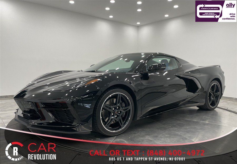 Used 2021 Chevrolet Corvette Stingray Premium Conv w/ Z51 Performance Package RWD image 3
