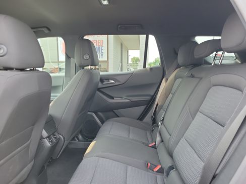Used 2025 Chevrolet Equinox LT FWD image 11