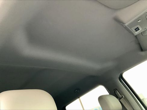 Used 2016 Ford F150 Lariat w/ Equipment Group 501A Mid image 13