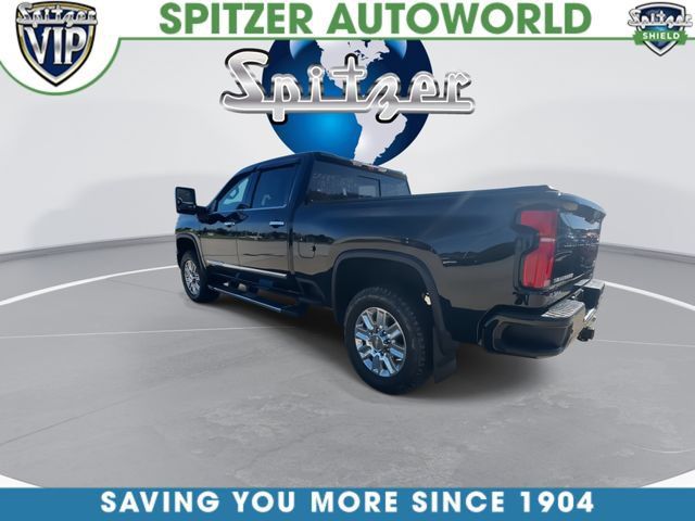 Used 2024 Chevrolet Silverado 2500 High Country w/ Technology Package AWD/4WD image 7