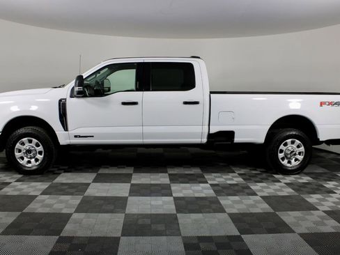 Used 2023 Ford F350 XLT w/ FX4 Off-Road Package image 5