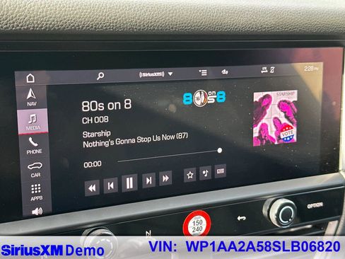 Used 2025 Porsche Macan image 32