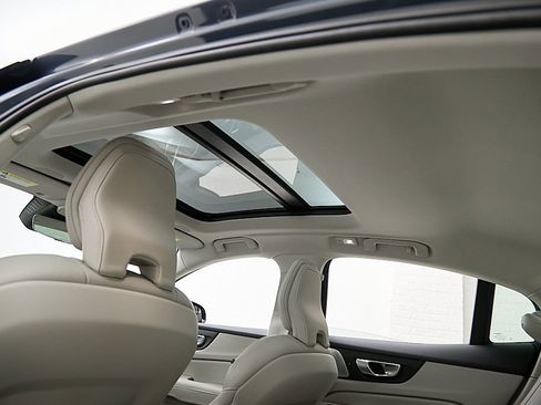 Certified 2024 Volvo S60 B5 Ultimate image 22