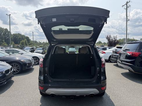 Used 2018 Ford Escape Titanium AWD/4WD image 11
