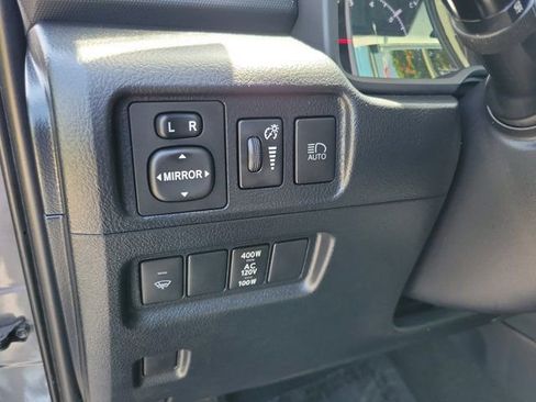 Used 2020 Toyota 4Runner SR5 Premium w/ Moonroof Package AWD/4WD image 17
