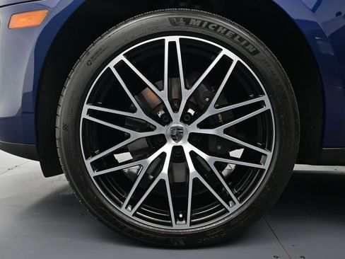 Certified 2026 Porsche Macan Turbo image 26