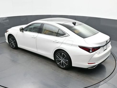 Used 2025 Lexus ES 350 w/ Premium Package FWD image 41