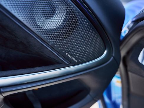 Used 2025 McLaren Artura Spider RWD image 40
