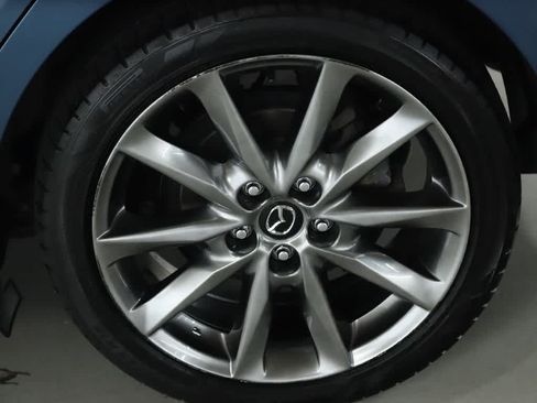 Used 2018 MAZDA MAZDA3 Grand Touring FWD image 37