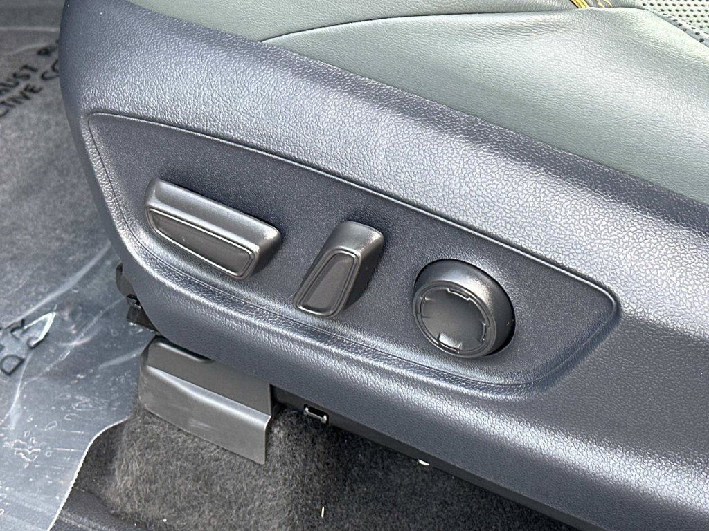 Used 2025 Toyota Tacoma 4x4 Double Cab Hybrid image 26