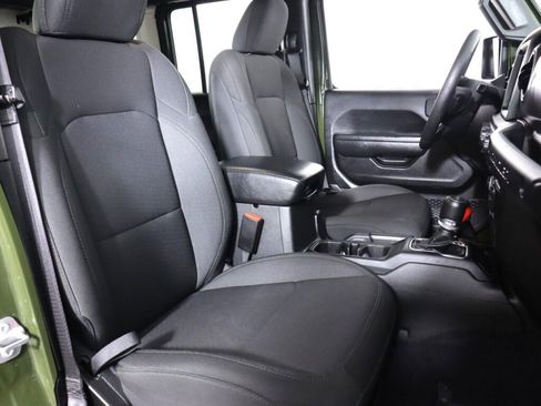 Used 2023 Jeep Wrangler Unlimited w/ Sun & Screen Package AWD/4WD image 46