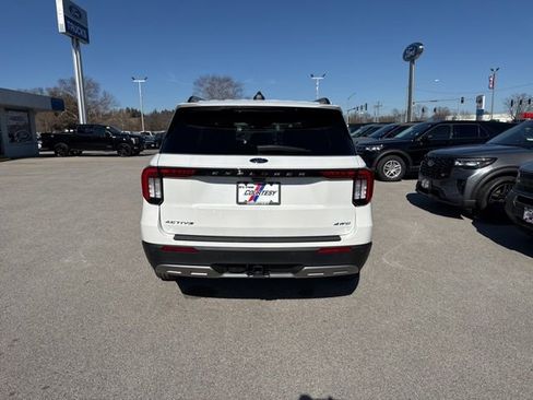 New 2026 Ford Explorer Active w/ Active Comfort Package image 4