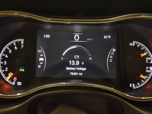 Used 2021 Jeep Grand Cherokee Limited AWD/4WD image 26