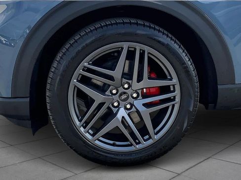 Used 2025 Ford Explorer ST w/ Sun And Sound Package image 11