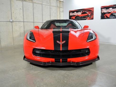 Used 2014 Chevrolet Corvette Stingray Z51 w/ 3LT Preferred Equipment Group image 3