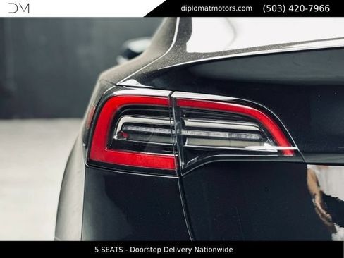 Used 2018 Tesla Model 3 Long Range RWD image 15