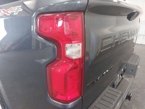 Used 2021 Chevrolet Silverado 1500 Custom w/ LPO, Dark Essentials Package AWD/4WD image 33