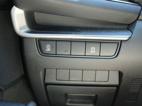 Used 2023 MAZDA MAZDA3 s FWD image 27
