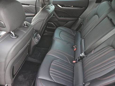 Used 2022 Maserati Levante GT image 28