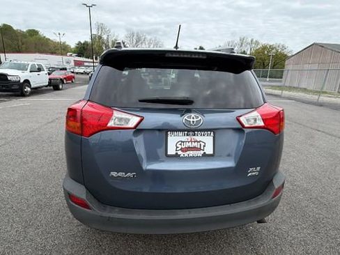 Used 2013 Toyota RAV4 XLE AWD/4WD image 4